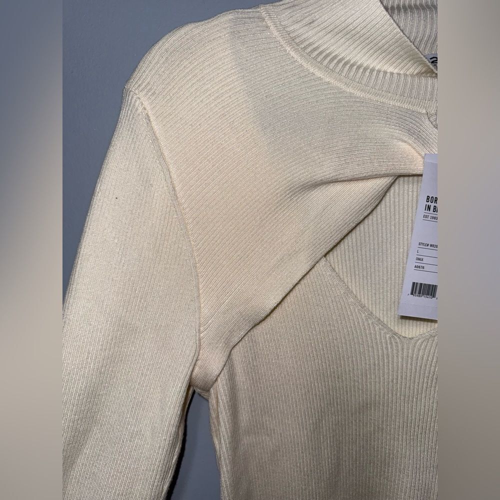 525 America Women’s Mockneck Keyhole Pullover Sweater in Chalk Size Large NWT - Picture 3 of 11